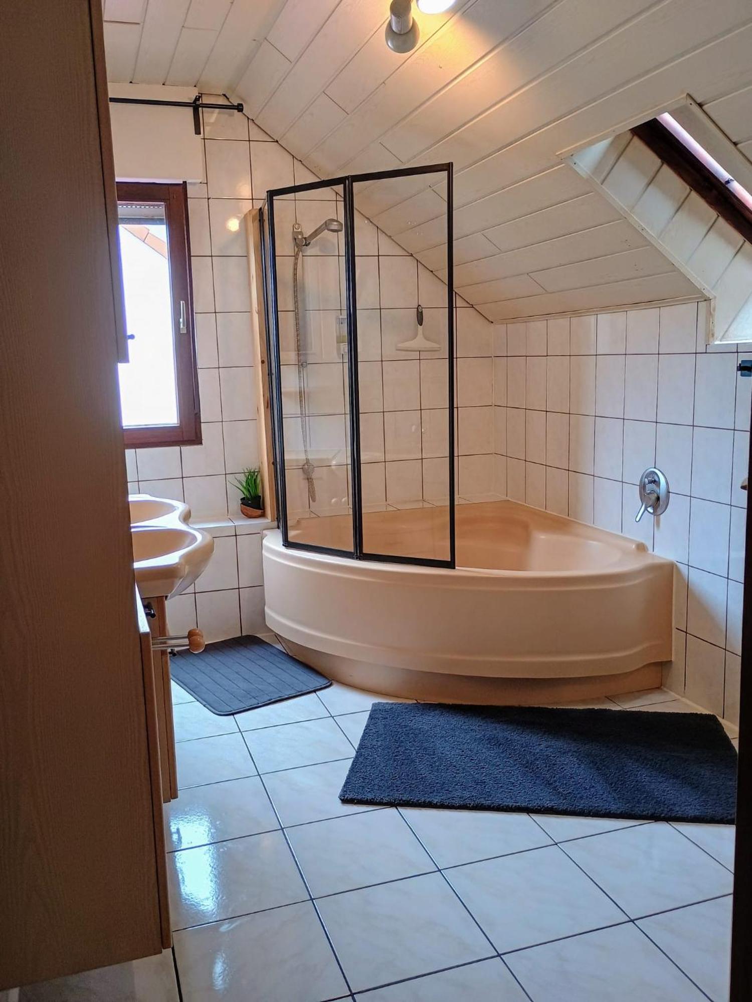 Sleep&Chill - Ruhige Uebernachtung Mit Main-Blick Apartman Neustadt am Main Kültér fotó