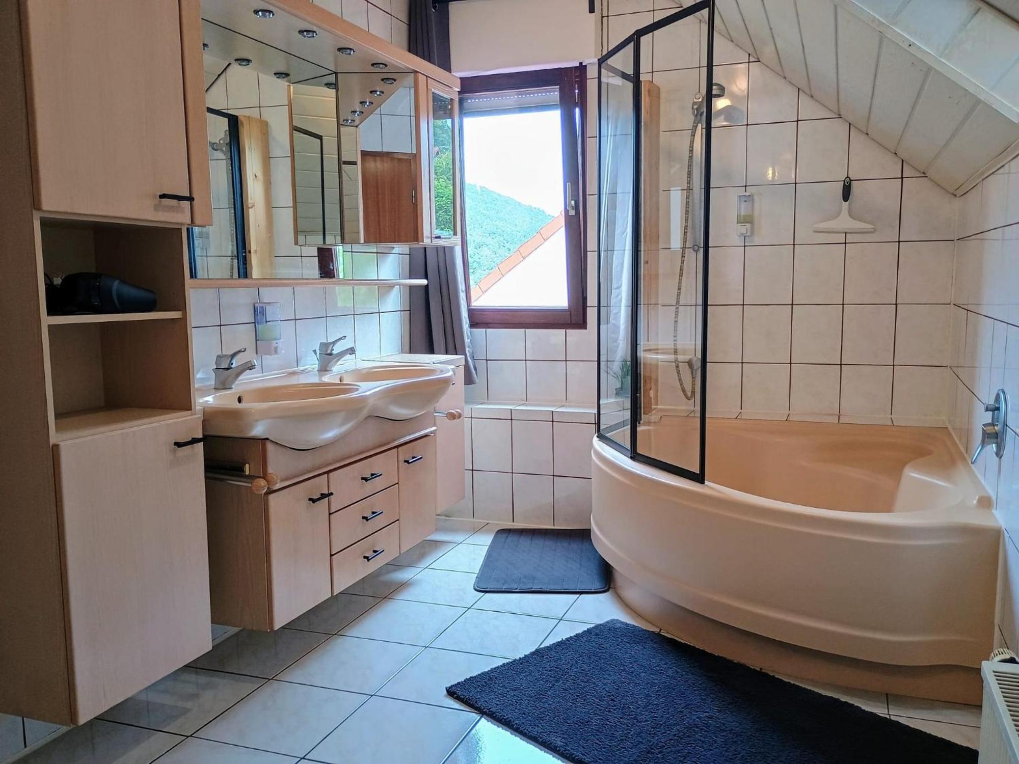 Sleep&Chill - Ruhige Uebernachtung Mit Main-Blick Apartman Neustadt am Main Kültér fotó